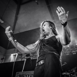 10475123_1573174296291235_1187325183_n